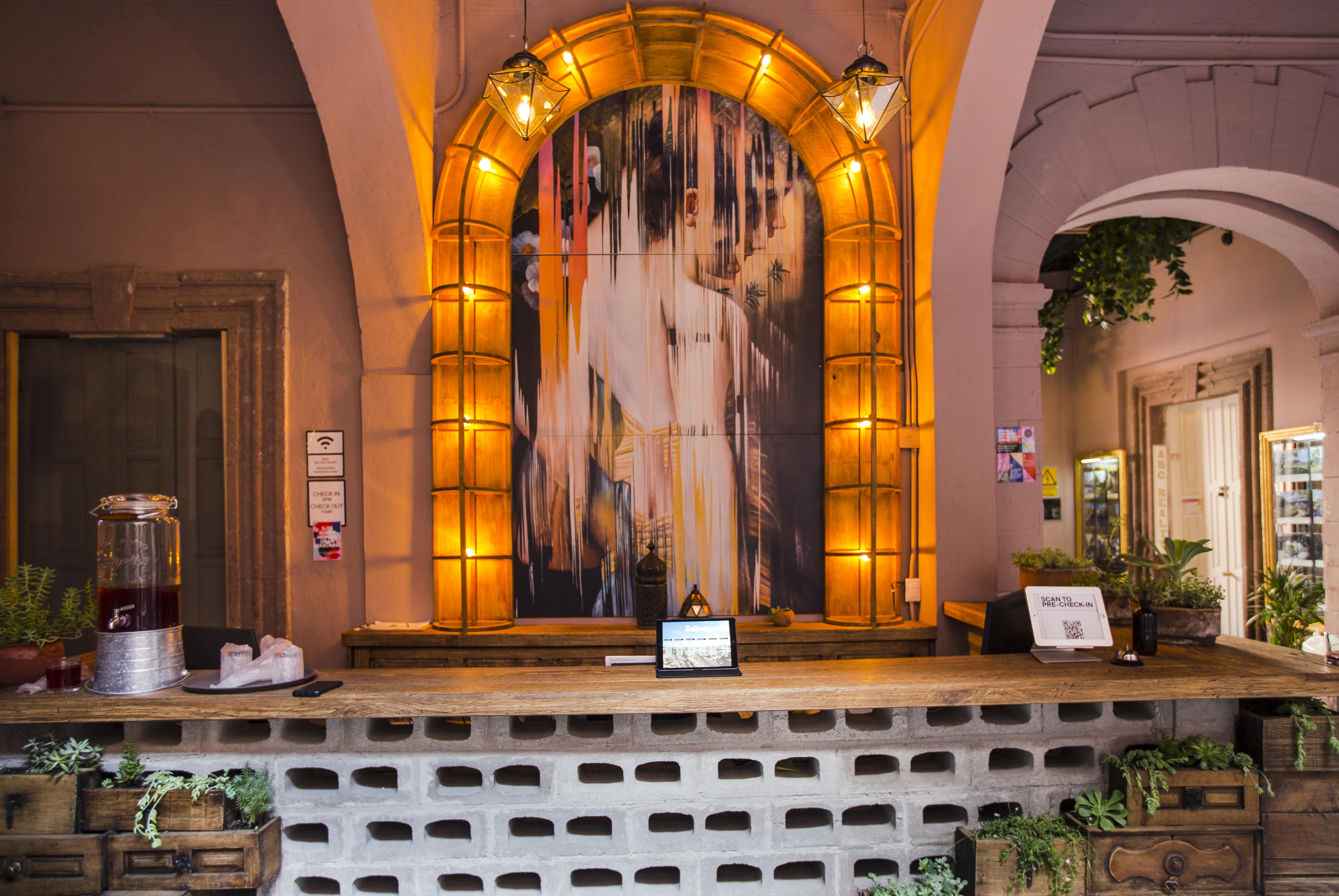 Selina Hotel 3*